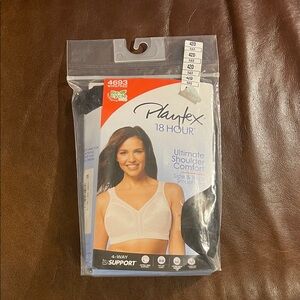 Playtex 18 Hour White and Black Bra